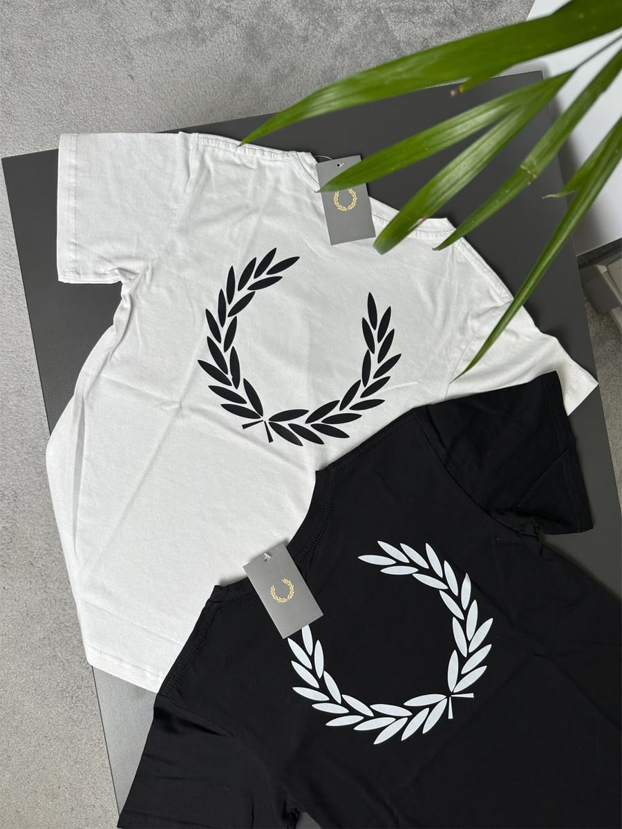Футболка FRED PERRY Big Logo fptxsbbl фото