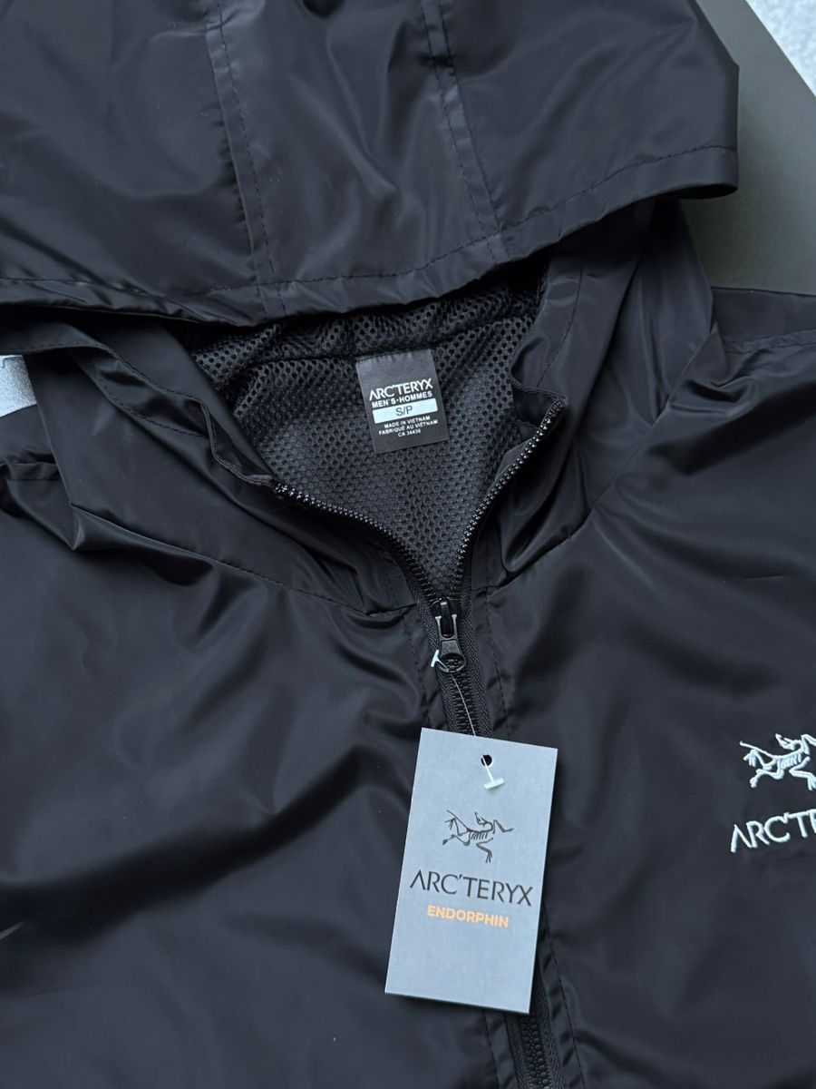 Вітровка ARCTERYX GORE-TEX arbxsb фото
