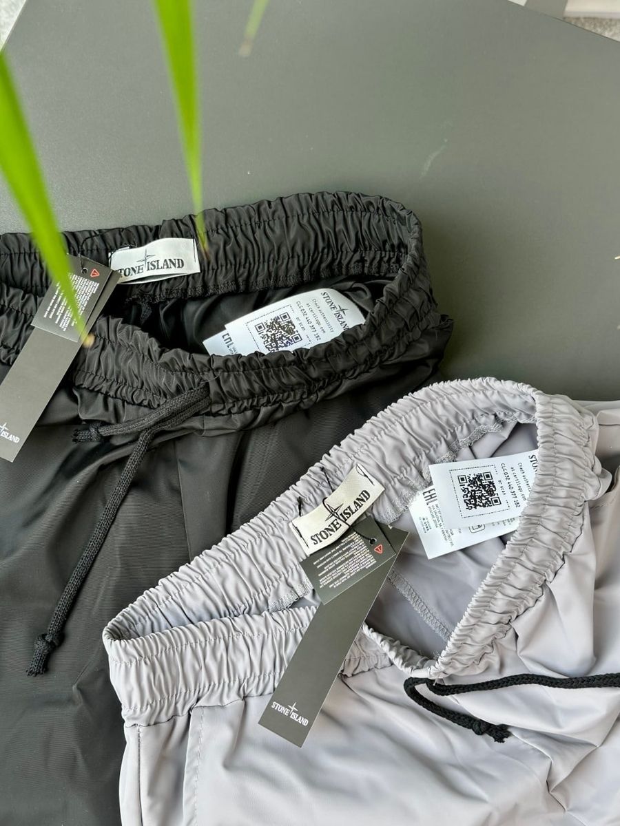 Шорти STONE ISLAND GORE-TEX METAL PATCH PROGRAM sisxsbppb фото